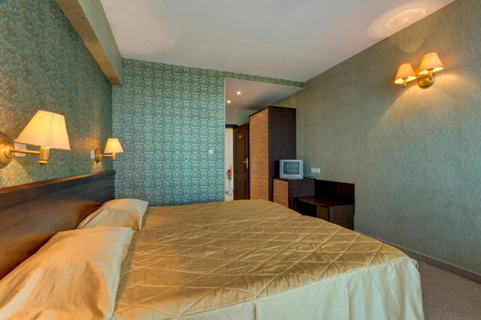 Kalithea Family Hotel Sozopol Exterior photo